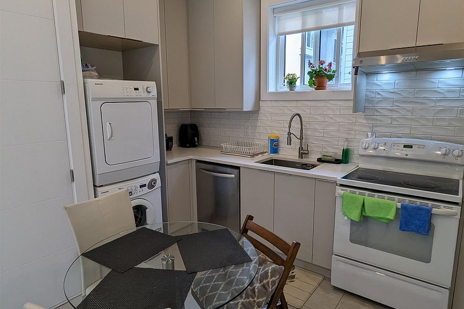 836 W 61st Avenue Vancouver, BC - 21