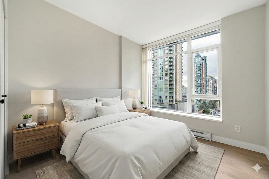 907 480 Robson Street Vancouver, BC - 11