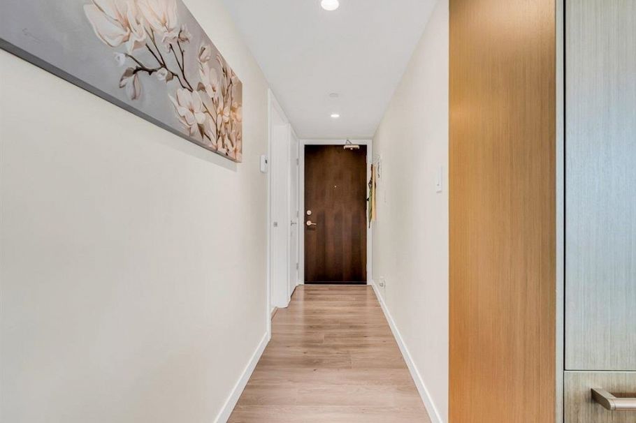 602 112 E 13th Street North Vancouver, BC - 13