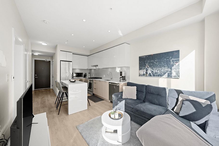 411 8508 Rivergrass Drive Vancouver, BC - 1