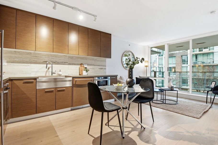 701 535 Smithe Street Vancouver, BC - 4