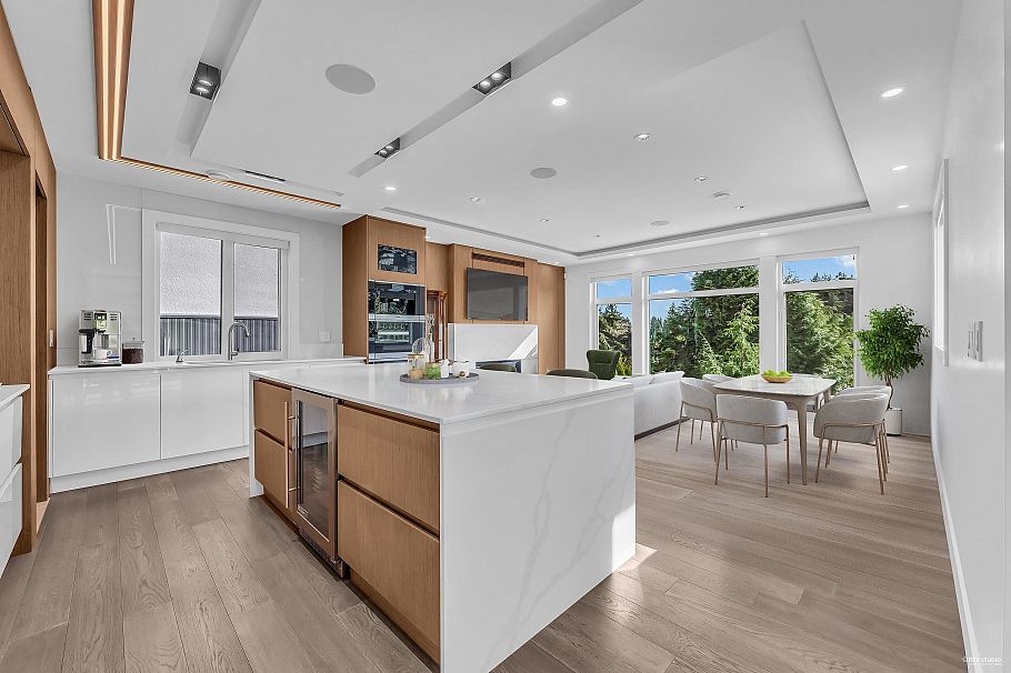 4399 Highland Boulevard North Vancouver, BC - 7