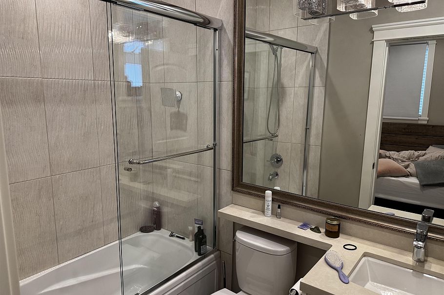 1865 E 37th Avenue Vancouver, BC - 19