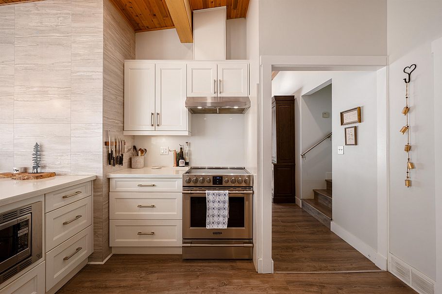 3642 Sykes Road North Vancouver, BC - 11