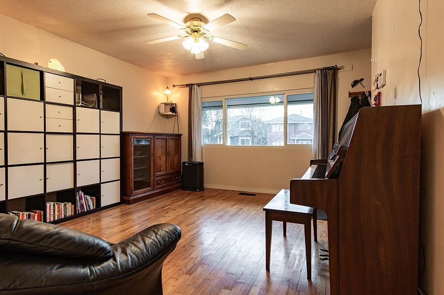 4458 Skeena Street Vancouver, BC - 5