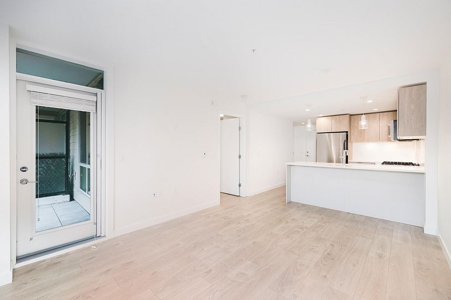 116 108 E 8th Street North Vancouver, BC - 10