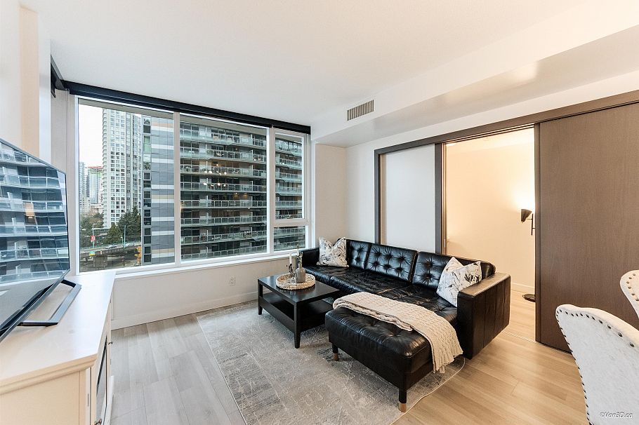 912 68 Smithe Street Vancouver, BC - 13