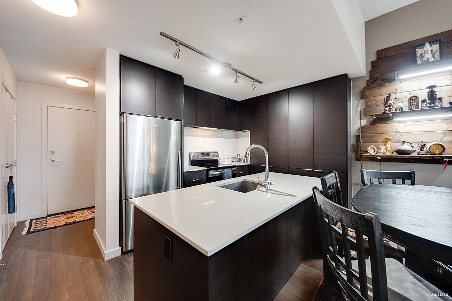 408 1673 Lloyd Avenue North Vancouver, BC - 5