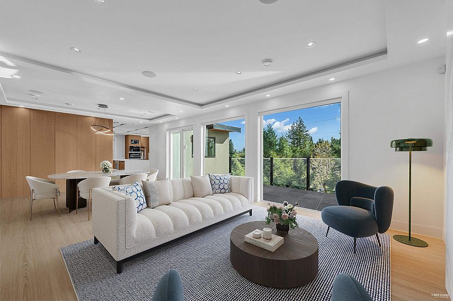 4399 Highland Boulevard North Vancouver, BC - 3