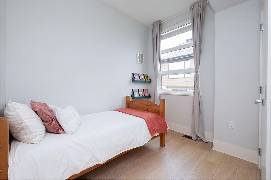 255 E 6th Street North Vancouver, BC - 17