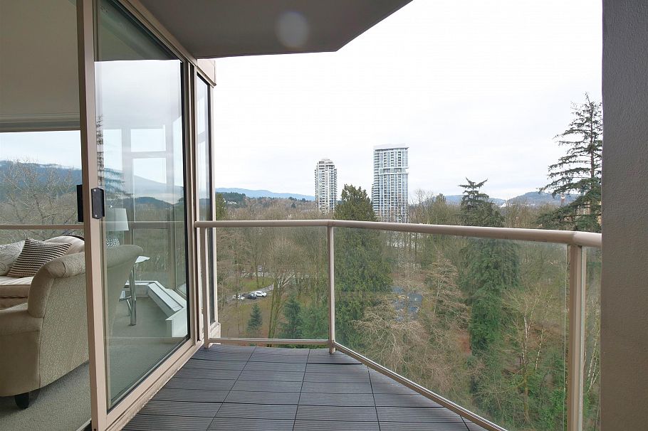 1213 1327 E Keith Road North Vancouver, BC - 12