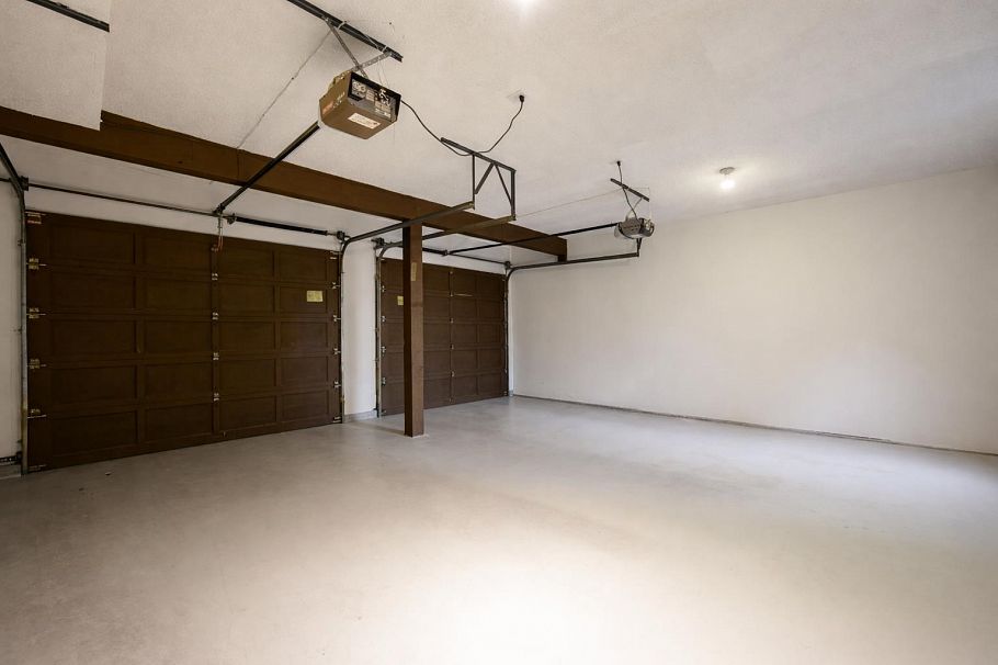 1720 Scott Road North Vancouver, BC - 30