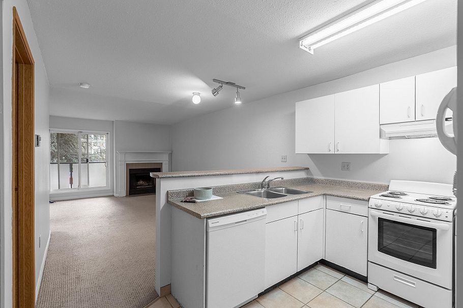 208 2255 Eton Street Vancouver, BC - 4