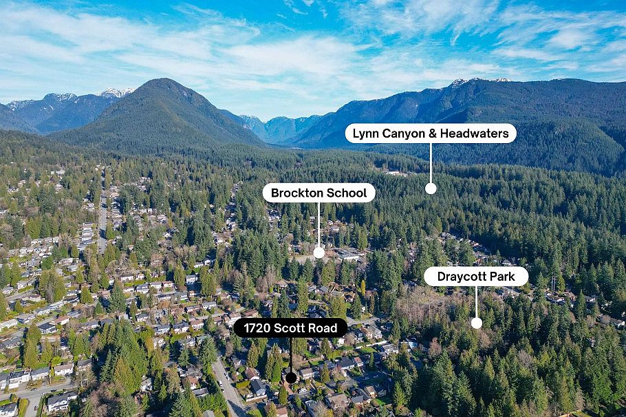 1720 Scott Road North Vancouver, BC - 39