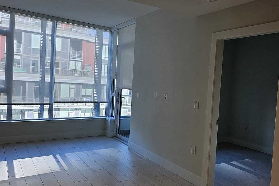 616 3438 Sawmill Crescent Vancouver, BC - 3