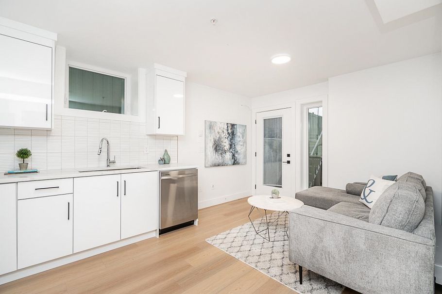 2 2753 Nanaimo Street Vancouver, BC - 20