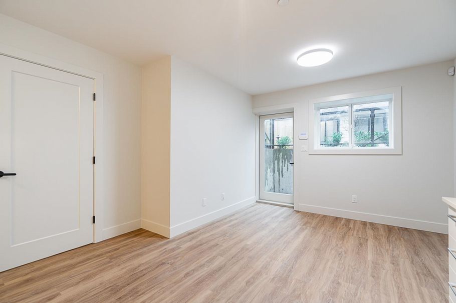 3537 Cambridge Street Vancouver, BC - 33