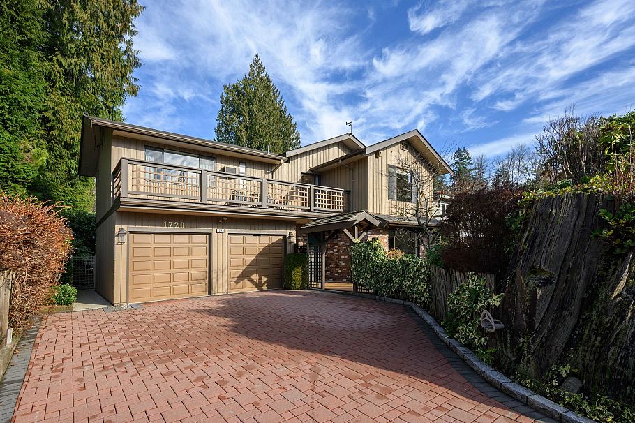 1720 Scott Road North Vancouver, BC - 1