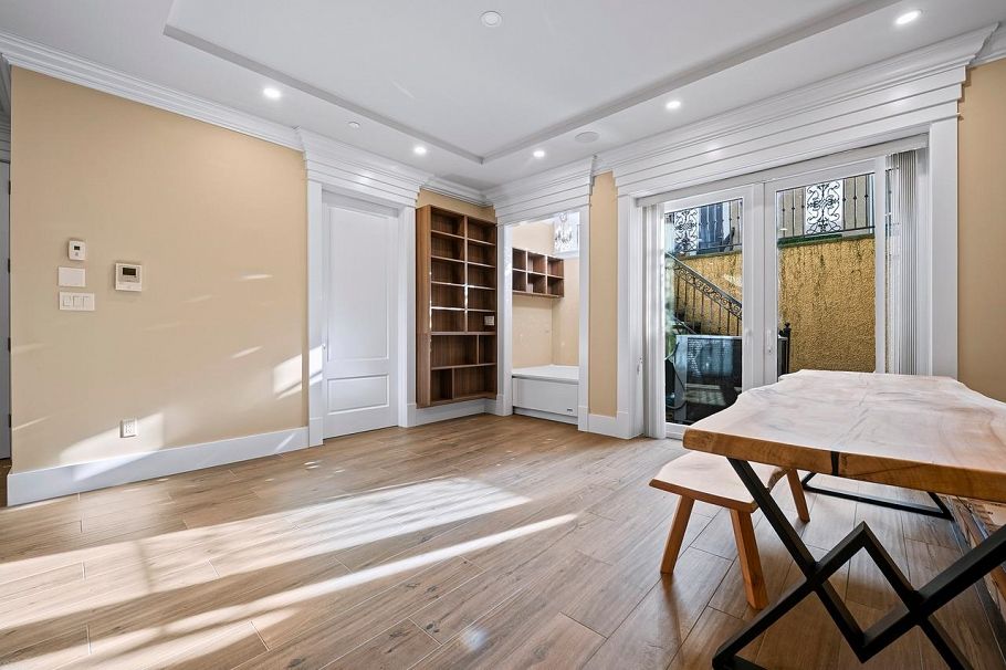 3178 W 23rd Avenue Vancouver, BC - 36