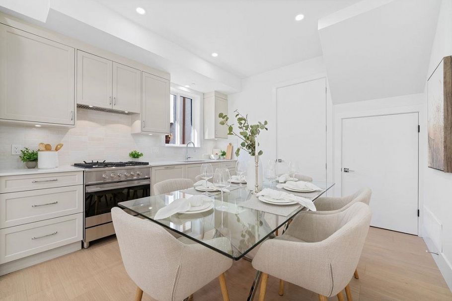 1 2447 E 41st Avenue Vancouver, BC - 21