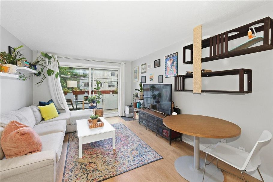306 1864 Frances Street Vancouver, BC - 2