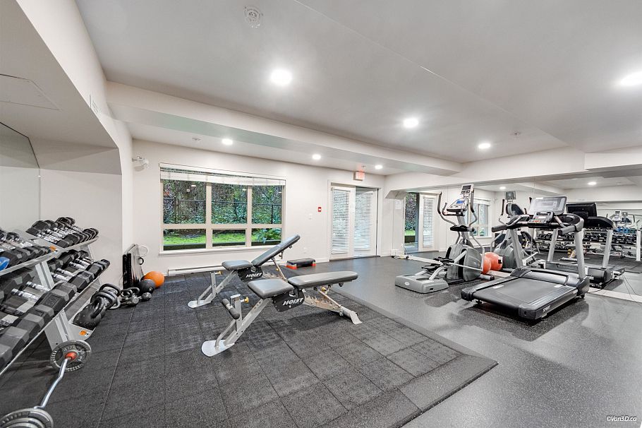 408 1673 Lloyd Avenue North Vancouver, BC - 25