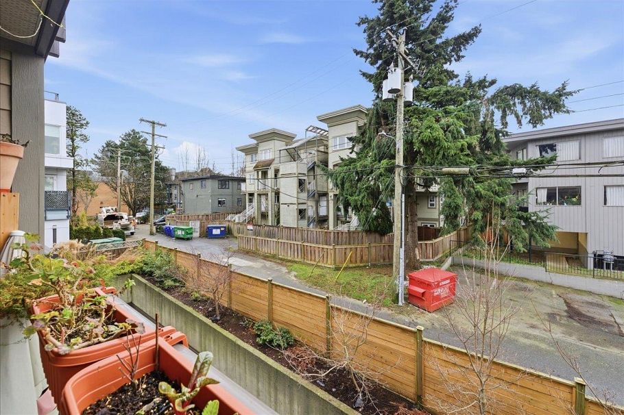 306 1864 Frances Street Vancouver, BC - 17