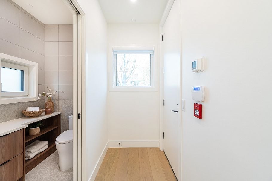 104 1550 E 3rd Avenue Vancouver, BC - 38