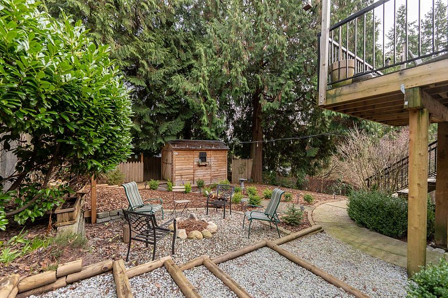 3642 Sykes Road North Vancouver, BC - 30