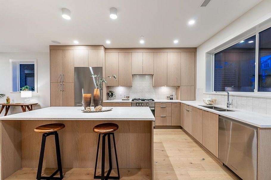 3537 Cambridge Street Vancouver, BC - 11