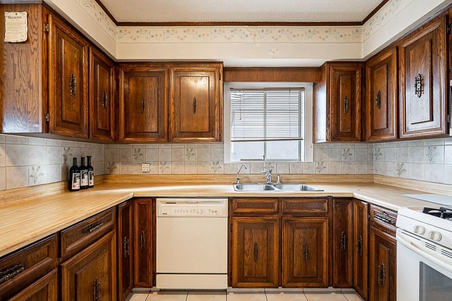 3205 E 3rd Avenue Vancouver, BC - 11