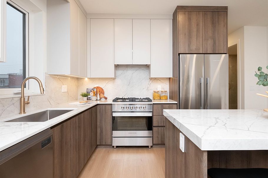 2 2667 E Pender Street Vancouver, BC - 10