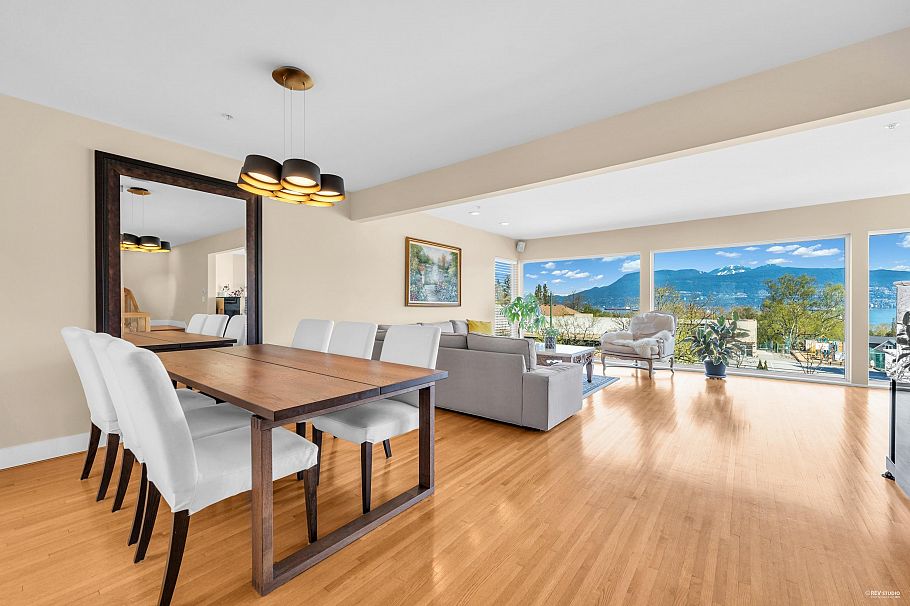 4060 W 10th Avenue Vancouver, BC - 13