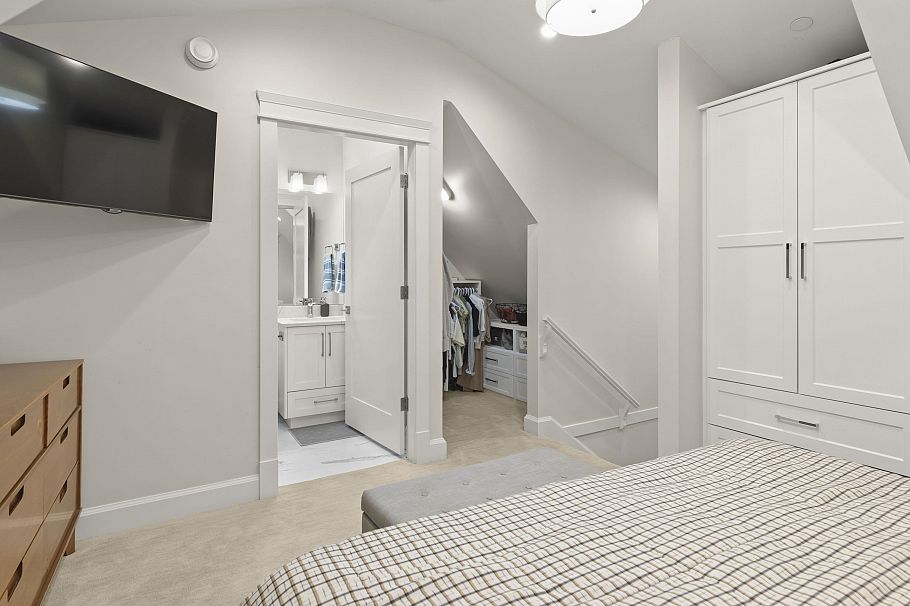 554 E 10th Avenue Vancouver, BC - 23