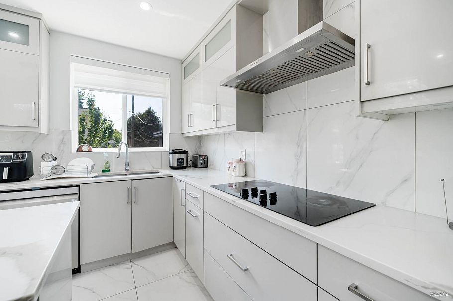 4841 Dumfries Street Vancouver, BC - 8