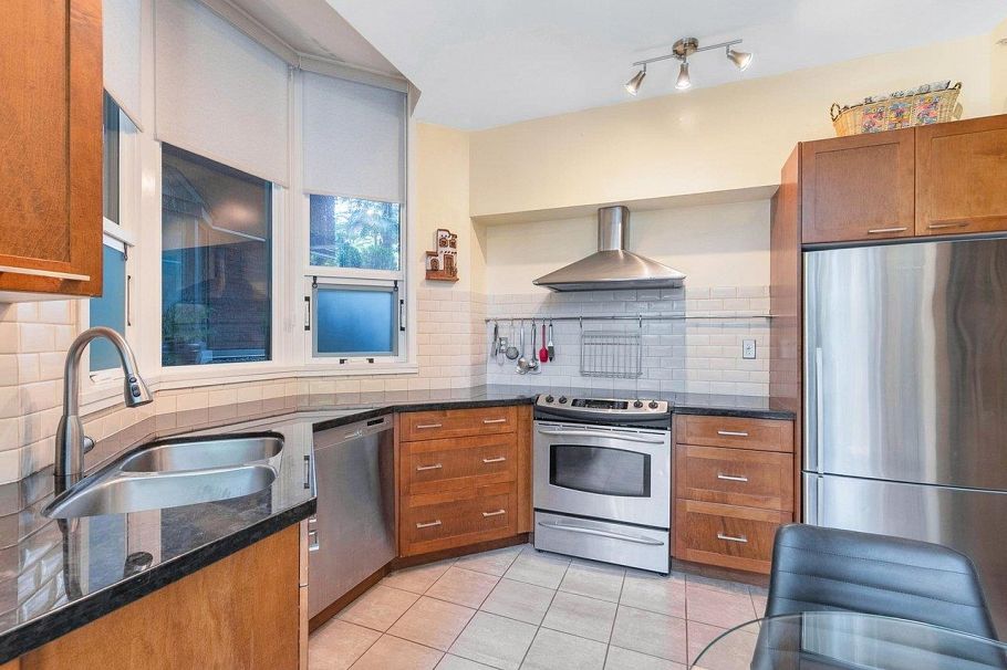 1490 Hornby Street Vancouver, BC - 7