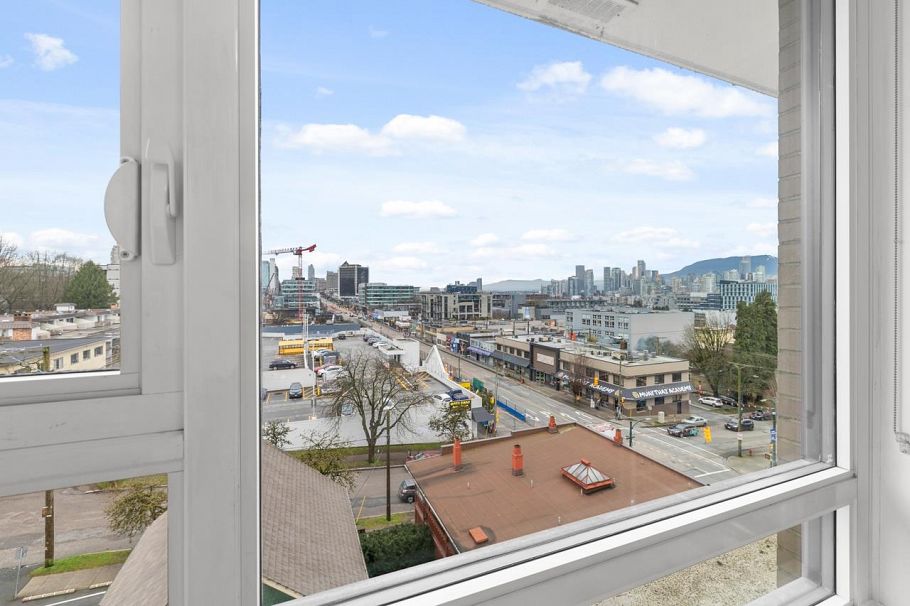 803 238 W Broadway Vancouver, BC - 22