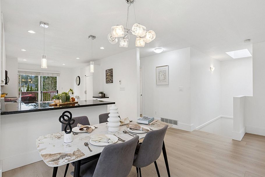 3638 Maginnis Avenue North Vancouver, BC - 12