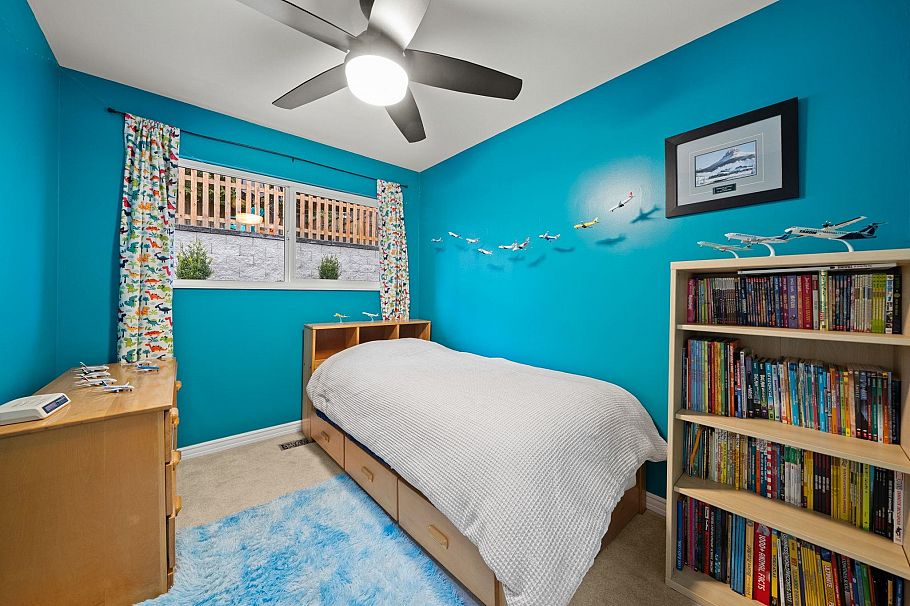 4174 Dollarton Highway North Vancouver, BC - 12