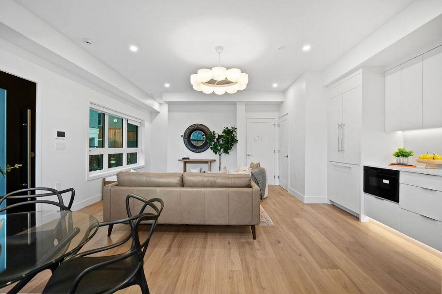 1135 W 33rd Avenue Vancouver, BC - 12