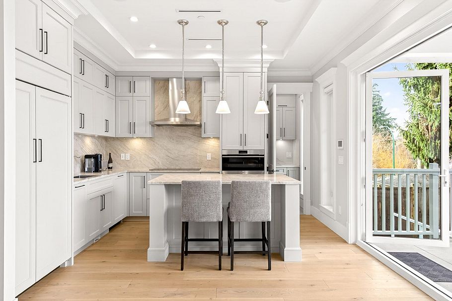 4089 W 19th Avenue Vancouver, BC - 14