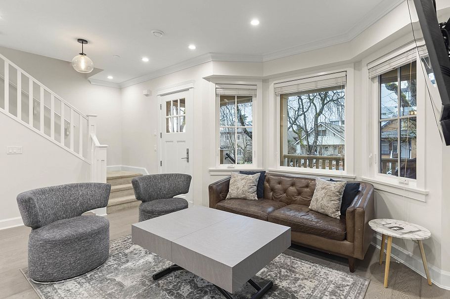 554 E 10th Avenue Vancouver, BC - 6