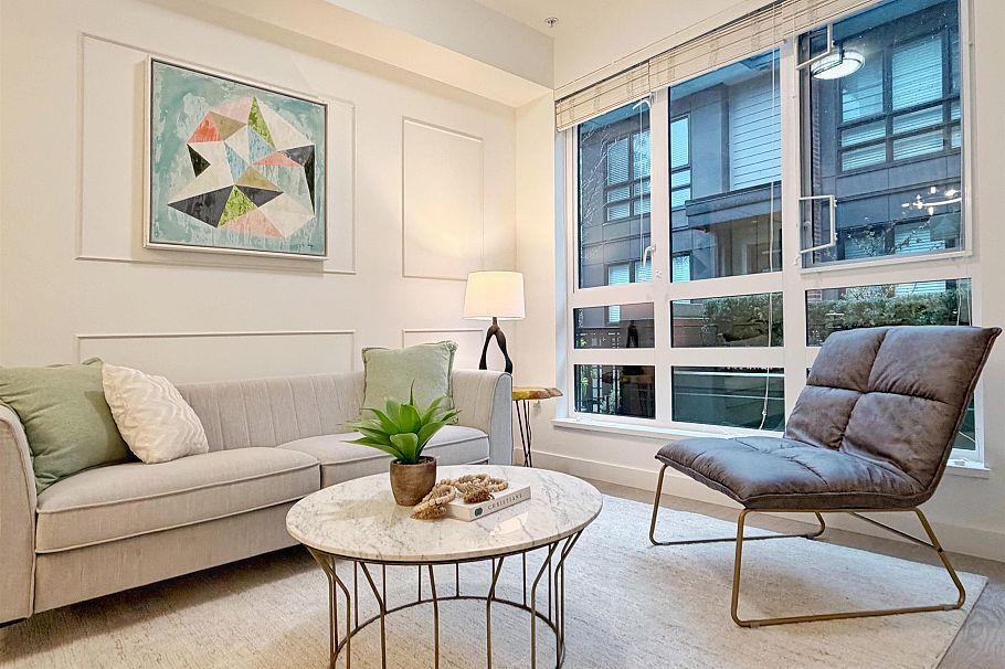 11 368 W 64th Avenue Vancouver, BC - 4