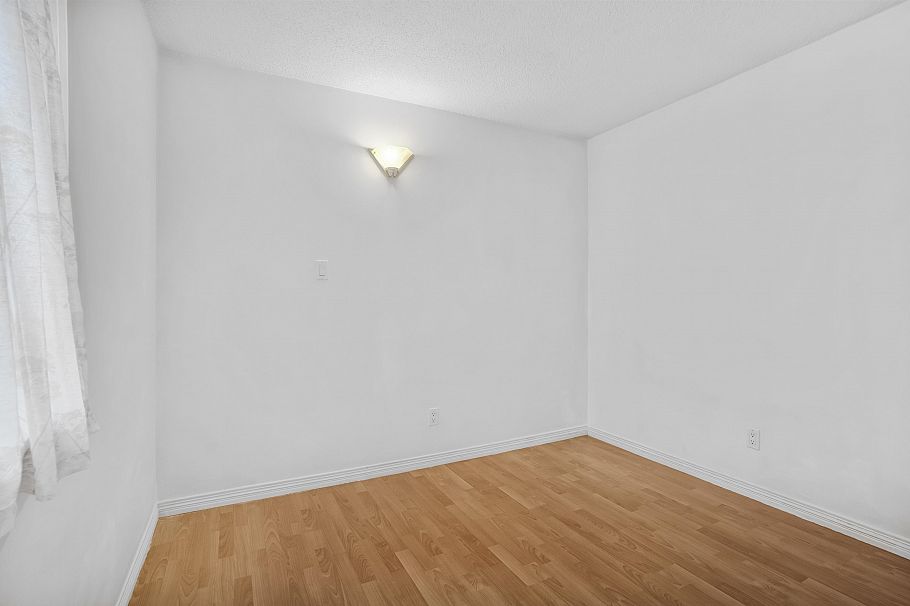 303 975 E Broadway Vancouver, BC - 20