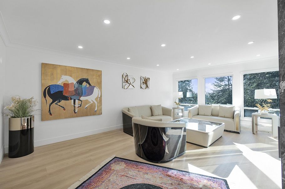 284 Montroyal Boulevard North Vancouver, BC - 7