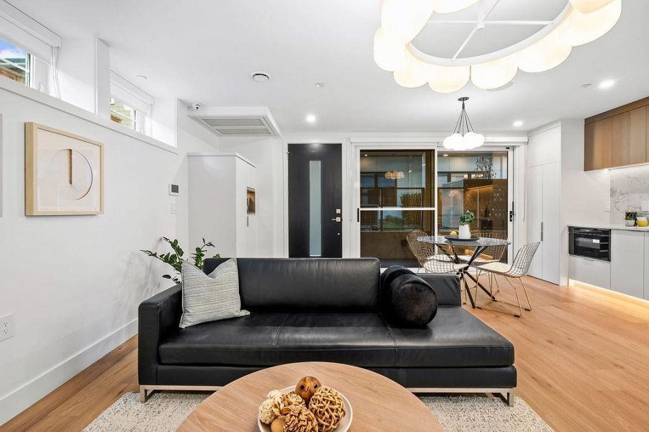 1143 W 33rd Avenue Vancouver, BC - 13