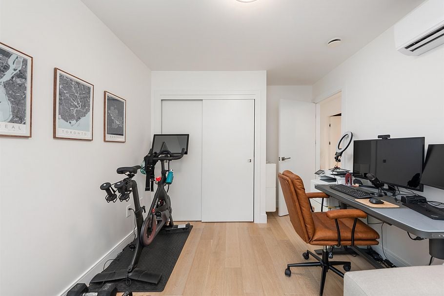 705 Victoria Drive Vancouver, BC - 24