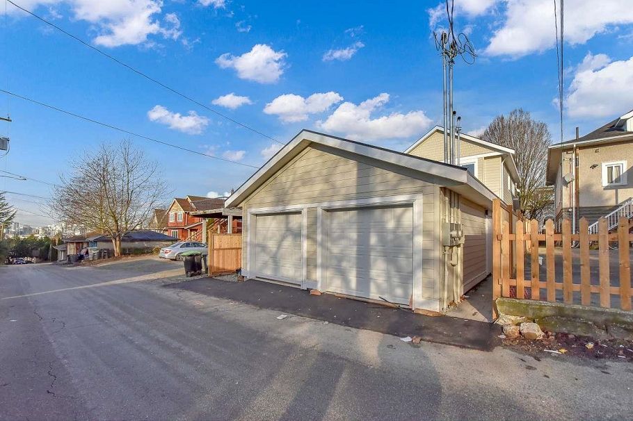 1 1436 E 1st Avenue Vancouver, BC - 21