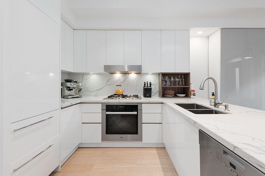 705 Victoria Drive Vancouver, BC - 11