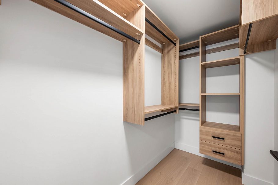 1 3065 Charles Street Vancouver, BC - 32